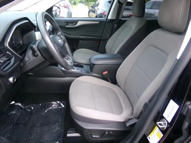 2022 Ford Escape SE Hybrid