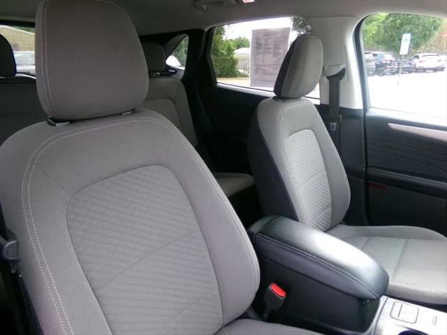 2022 Ford Escape SE Hybrid
