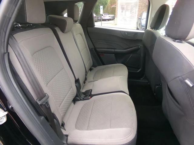 2022 Ford Escape SE Hybrid