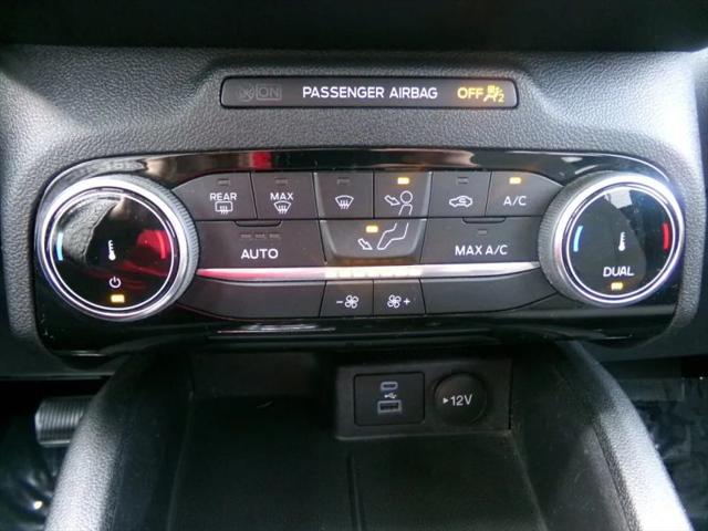 2022 Ford Escape SE Hybrid