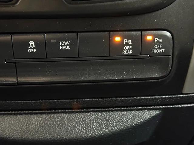 2017 Ram 1500 Big Horn Crew Cab 4x2 64 Box