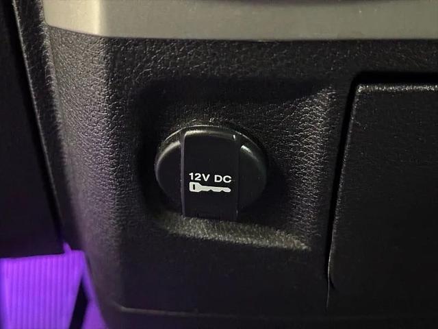 2017 Ram 1500 Big Horn Crew Cab 4x2 64 Box