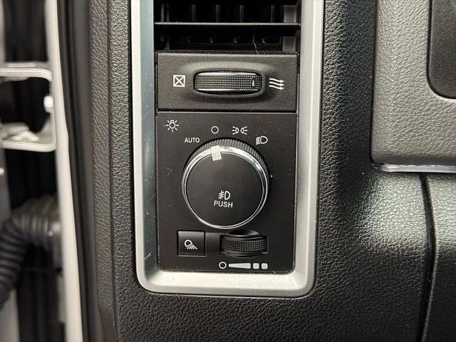 2017 Ram 1500 Big Horn Crew Cab 4x2 64 Box