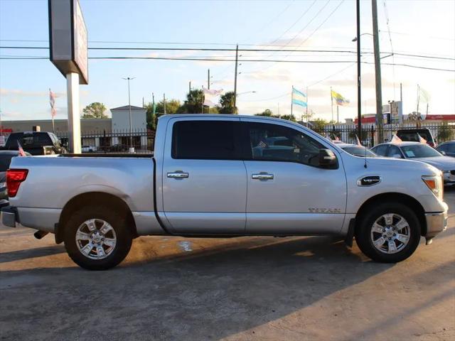 2017 Nissan Titan SV