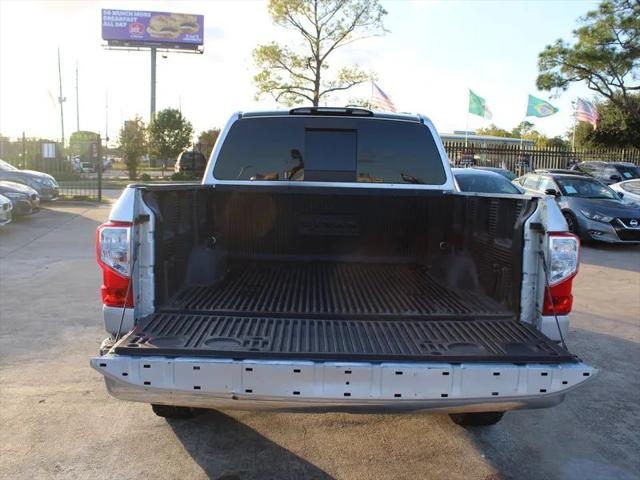 2017 Nissan Titan SV