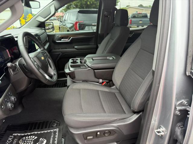 2024 Chevrolet Silverado 1500 4WD Crew Cab Short Bed LT with 2FL