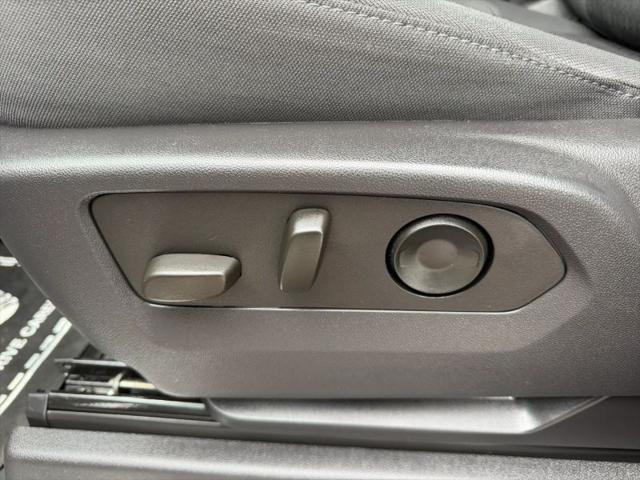 2024 Chevrolet Silverado 1500 4WD Crew Cab Short Bed LT with 2FL