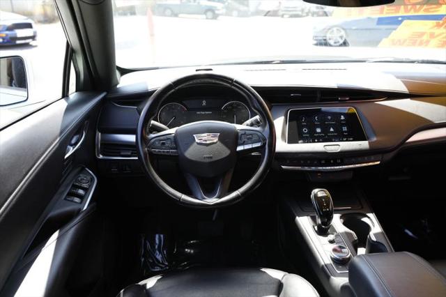 2021 Cadillac XT4 FWD Premium Luxury