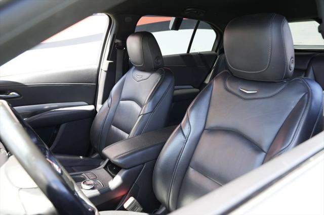 2021 Cadillac XT4 FWD Premium Luxury