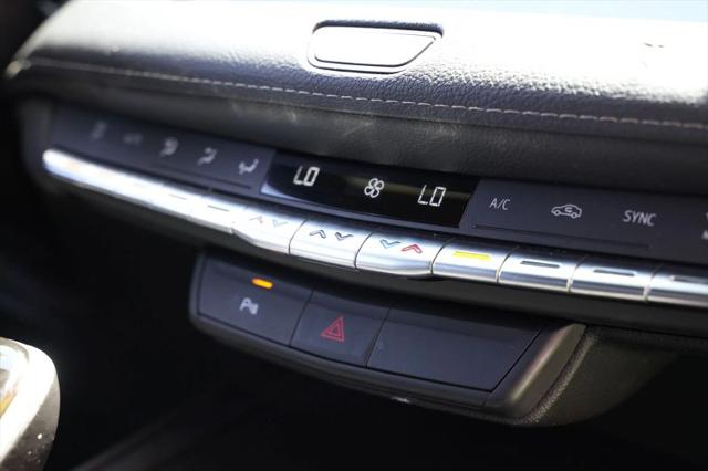 2021 Cadillac XT4 FWD Premium Luxury