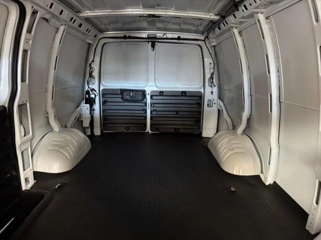 2026 GMC Savana Cargo 3500 Regular Wheelbase, Work Van, RWD