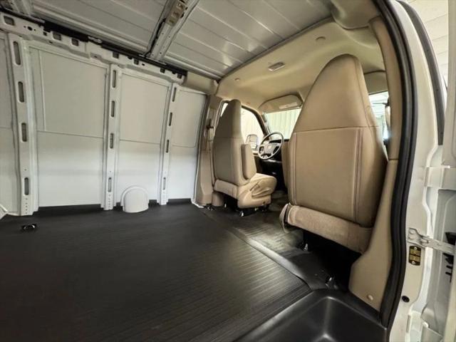 2026 GMC Savana Cargo 3500 Regular Wheelbase, Work Van, RWD