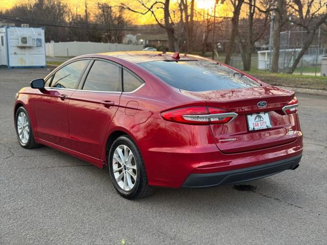 2020 Ford Fusion SE