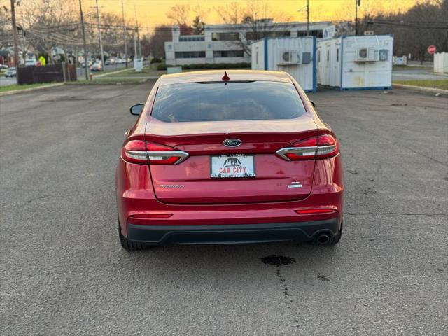2020 Ford Fusion SE
