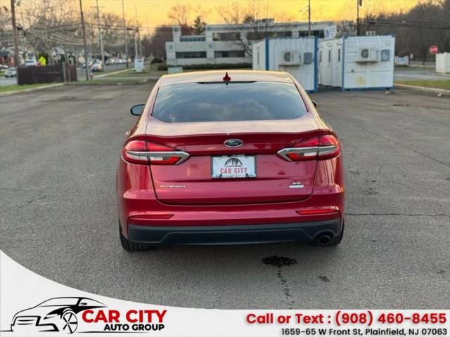 2020 Ford Fusion SE
