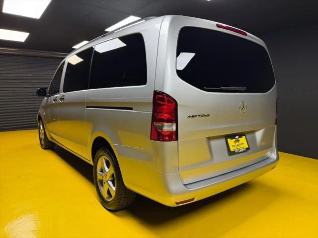 2016 Mercedes-Benz Metris Base