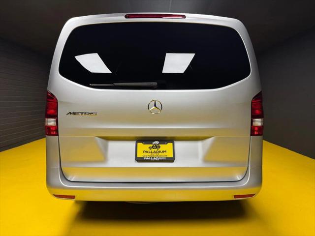 2016 Mercedes-Benz Metris Base