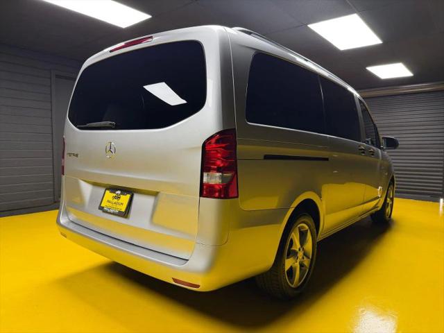 2016 Mercedes-Benz Metris Base