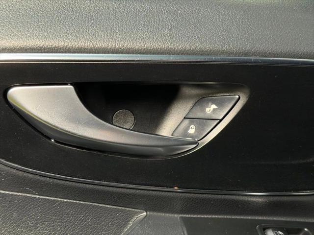 2016 Mercedes-Benz Metris Base