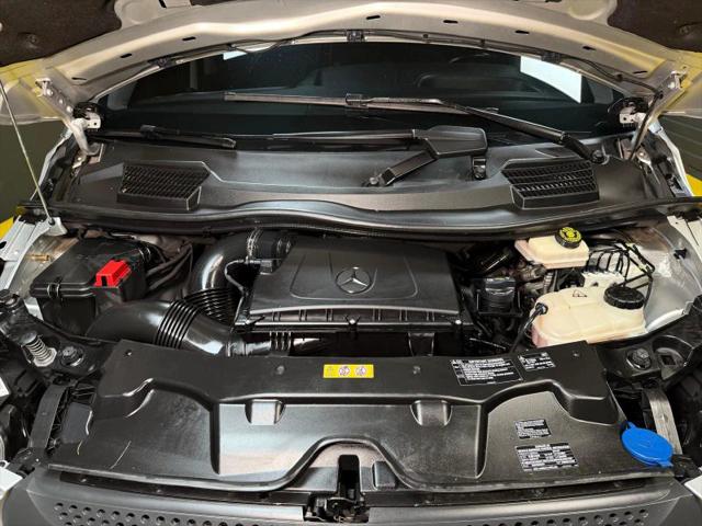 2016 Mercedes-Benz Metris Base