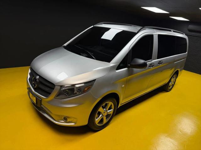 2016 Mercedes-Benz Metris Base