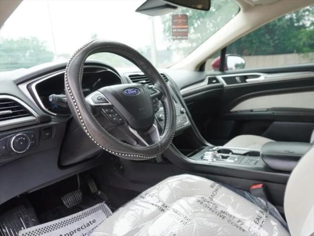 2020 Ford Fusion SE