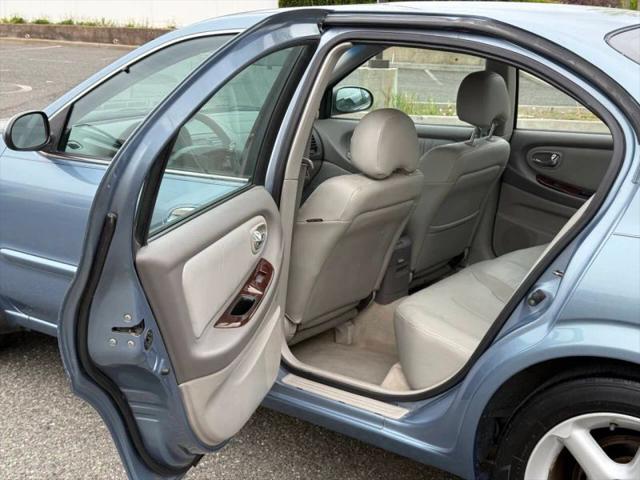 2000 Nissan Maxima GLE