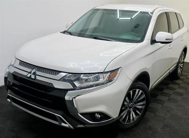 2019 Mitsubishi Outlander SE