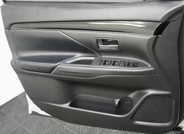 2019 Mitsubishi Outlander SE
