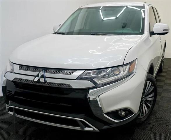 2019 Mitsubishi Outlander SE