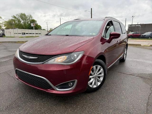 2017 Chrysler Pacifica Touring-L for sale in Lincoln Park, MI