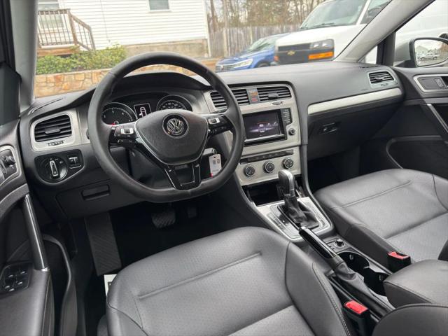 2015 Volkswagen Golf TDI S 4-Door