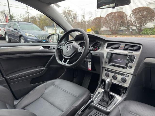 2015 Volkswagen Golf TDI S 4-Door