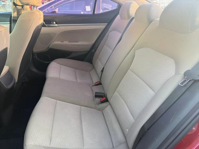 2019 Hyundai Elantra SE