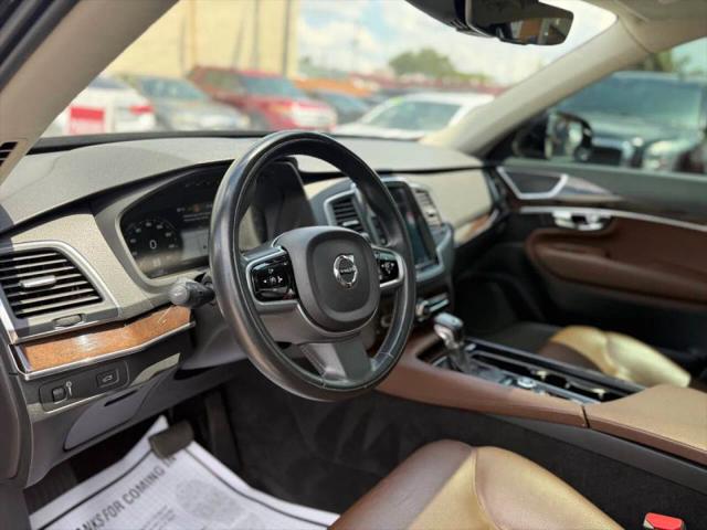 2019 Volvo XC90 T6 Momentum