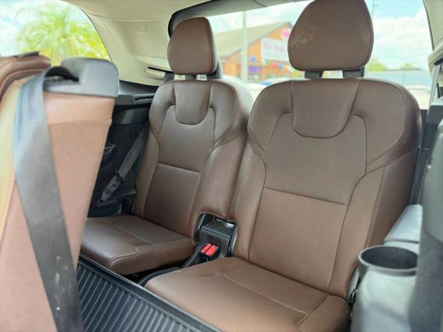2019 Volvo XC90 T6 Momentum