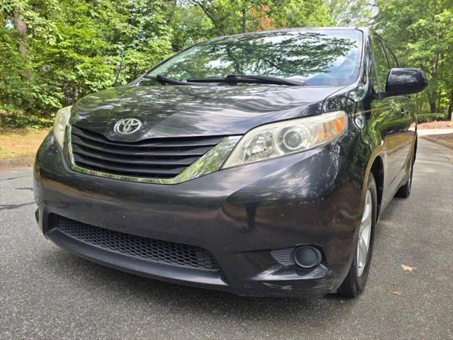 2011 Toyota Sienna LE V6