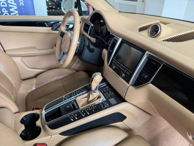 2016 Porsche Macan S