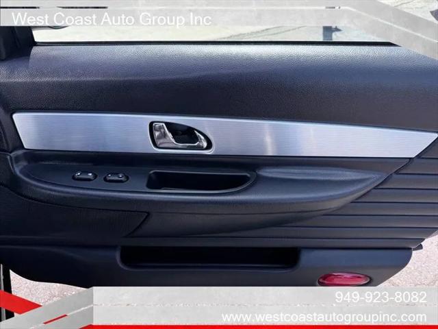 2004 Ford Thunderbird Base