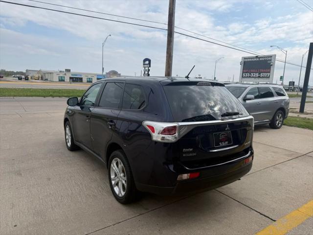 2014 Mitsubishi Outlander SE