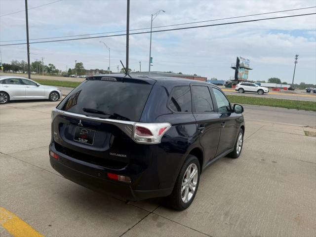 2014 Mitsubishi Outlander SE