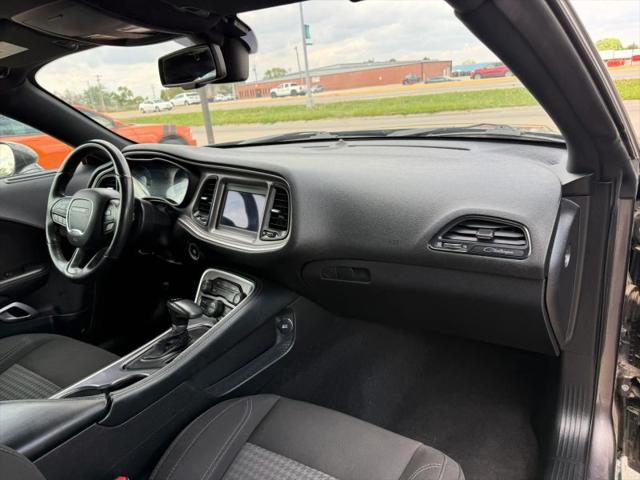 2022 Dodge Challenger SXT AWD