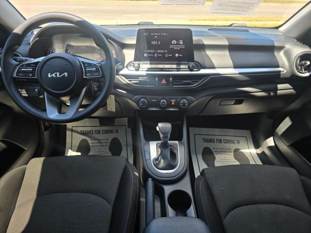 2023 Kia Forte LXS