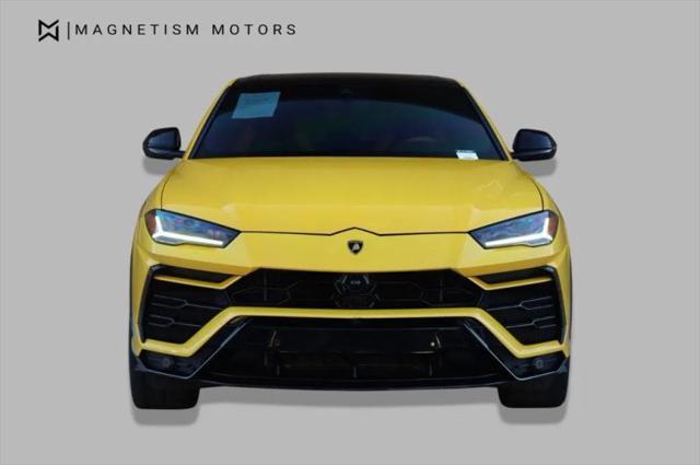 2021 Lamborghini Urus Pearl Capsule