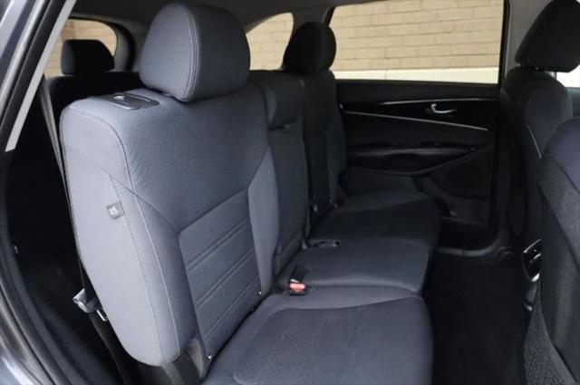 2019 Kia Sorento 2.4L LX