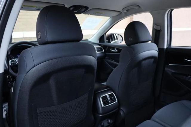 2019 Kia Sorento 2.4L LX