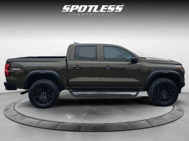 2023 Chevrolet Colorado 4WD Crew Cab Short Box Trail Boss