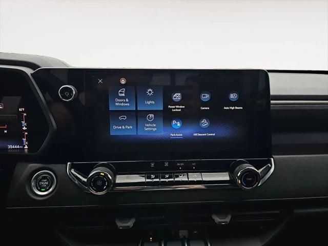 2023 Chevrolet Colorado 4WD Crew Cab Short Box Trail Boss