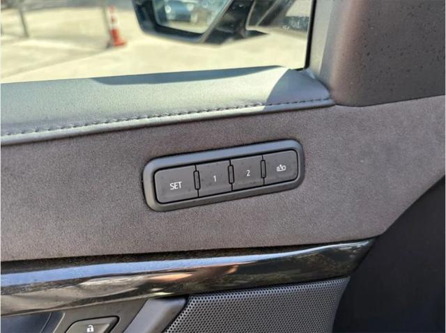 2020 Cadillac Escalade 4WD Platinum
