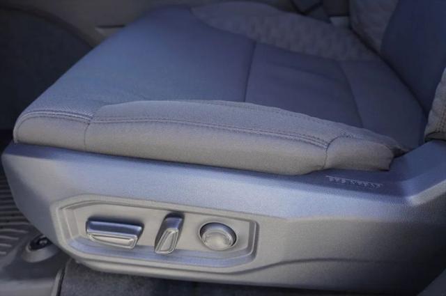 2026 Toyota Tundra SR5 CrewMax 5.5' Bed